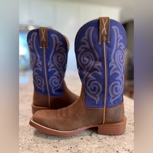 Twisted X Women's Heeled Boots in Brown and Purple (NWOT)